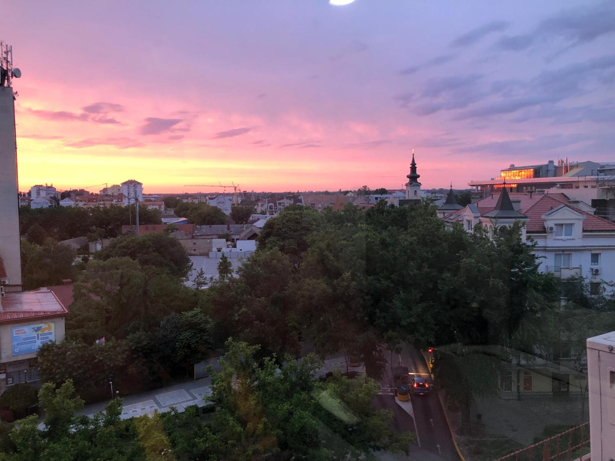 City Sunset Studio Суботиця Екстер'єр фото